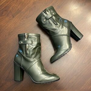 Izabella Rue Olive Ankle Boots